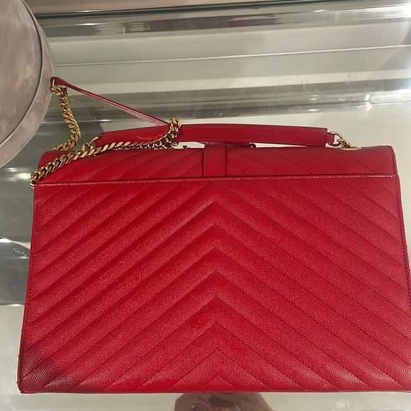SAINT LAURENT
Grain De Poudre Matelasse Chevron Monogram Chain Wallet - Picture 7 of 13